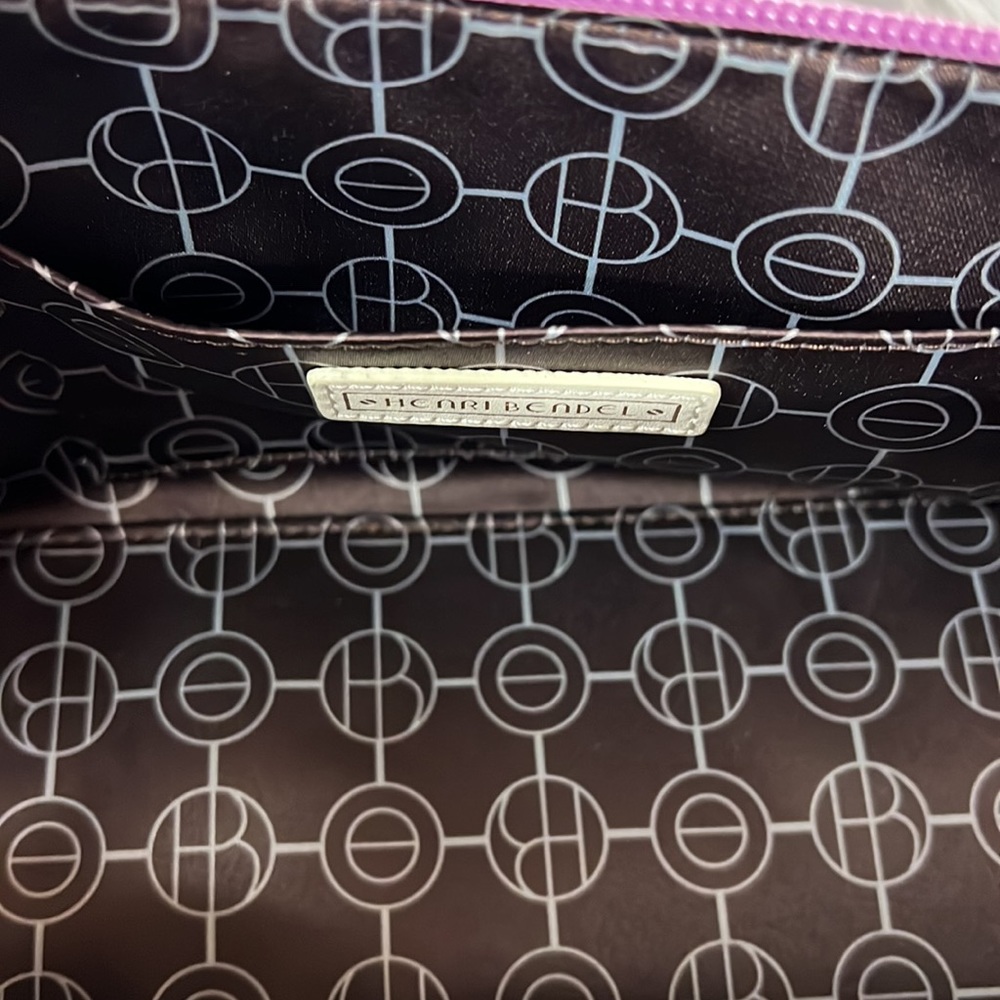 Henrri Bendel New York Cosmetic Bag - Picture 10 of 14